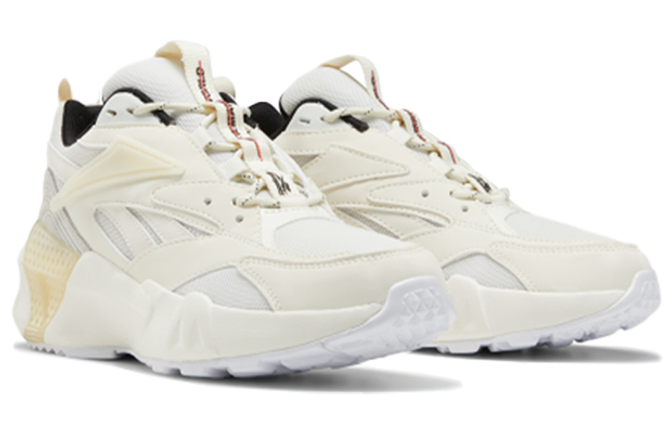 Lookbook (W) Reebok Aztrek Double Mix ''Chalk'' Sneaker EF4565