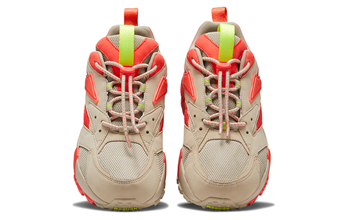 Shop (W) Reebok Aztrek Double Mix Trail ''Rot'' EF9140