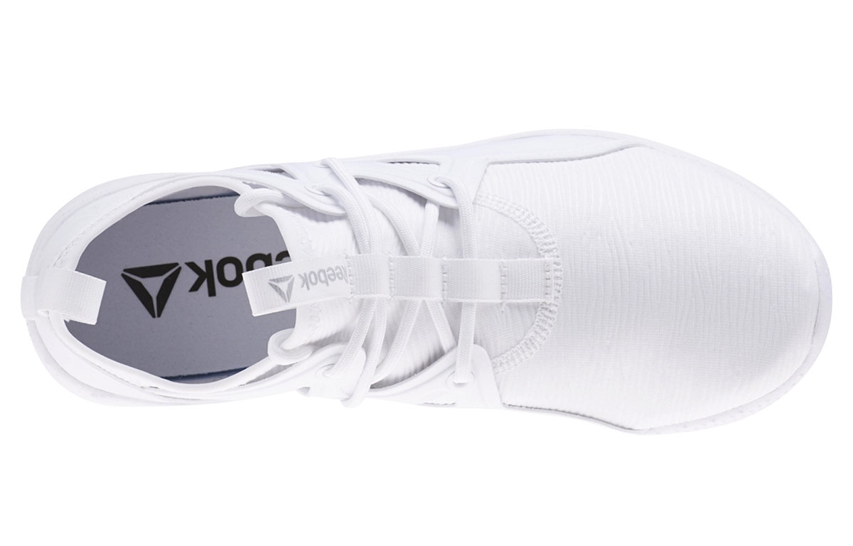 Shop (W) Reebok Cardio Motion ''Blanc Running'' CN0733