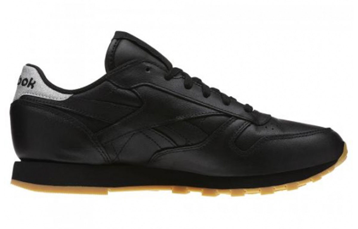 Order (W) Reebok Classic Leather 'Black Gum' Hitam Coklat BD4422