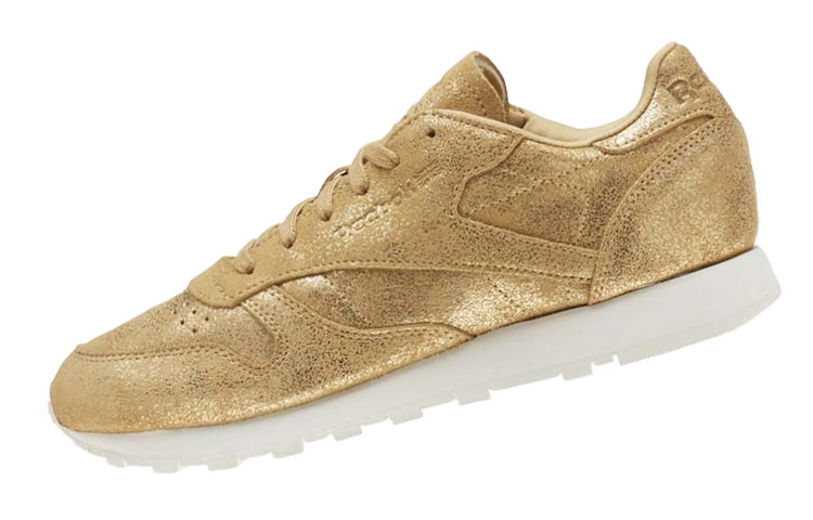 Shop (W) リーボック クラシックレザー ゴールド (Rībōkku Kurashikkurezā Gōrudo) CN0574