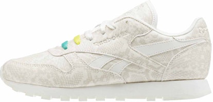 (W) Reebok Classic Leather Multi-Snake Sepatu Lari Putih AR1570 Buy (W) Reebok Classic Leather Multi-Snake Sepatu Lari Putih AR1570