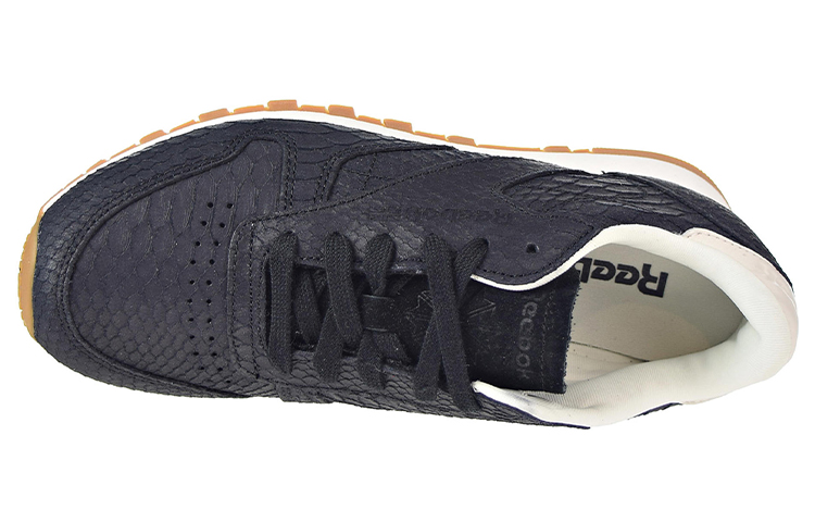 Shop (W) Reebok Classic Leather 'Biru Laut' V68796