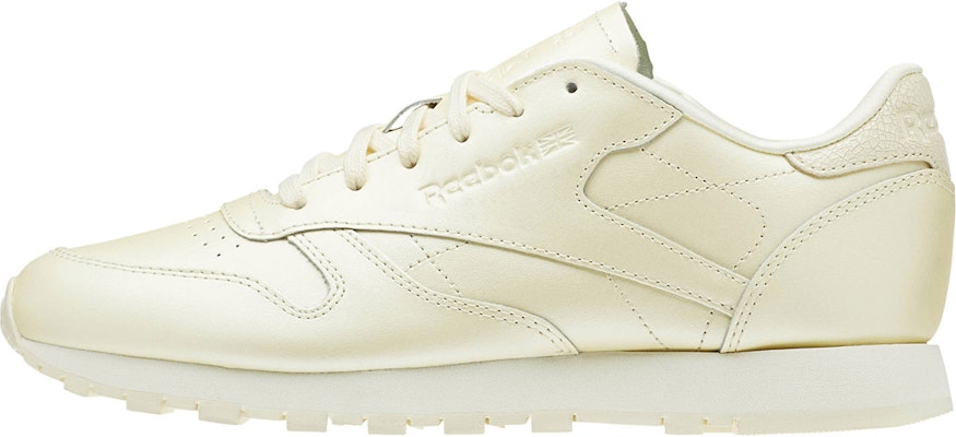 (W) Reebok Classic Leather 'Putih Krim' CN5469 Buy (W) Reebok Classic Leather 'Putih Krim' CN5469