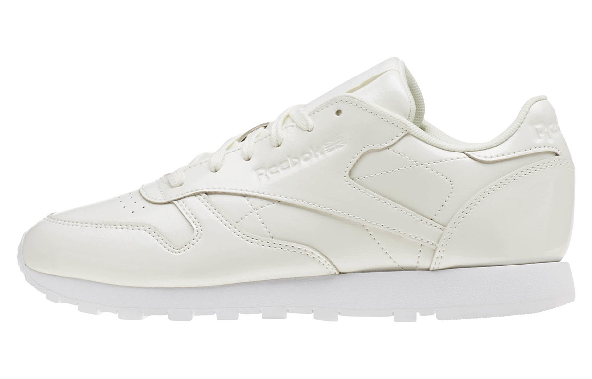 Buy (W) Reebok Classic Leather Zapatillas para Correr 'Blancas' CN0770