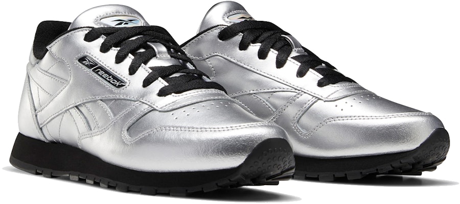 (W) Reebok Classic Leather 'Perak Metalik Hitam' EF9500 Lookbook (W) Reebok Classic Leather 'Perak Metalik Hitam' EF9500