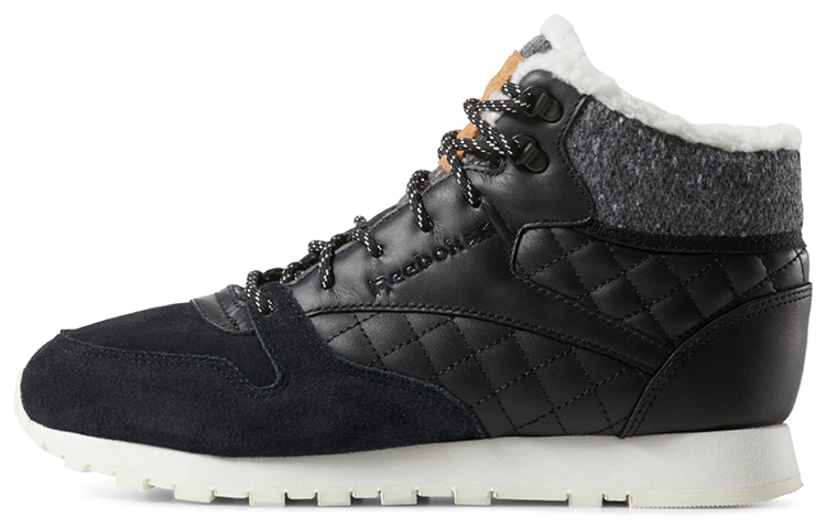 (Women) Reebok Classic Leather Arctic Boot 'Black' CN3744