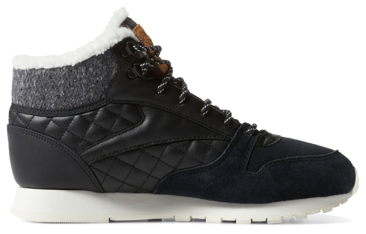 Order (W) Reebok Classic Leather Arctic Boot ''Nero'' CN3744