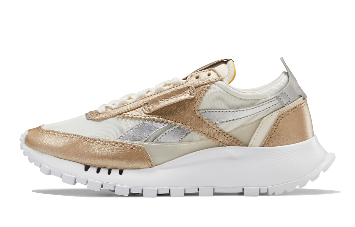 Buy (W) Reebok Classic Leather Legacy 'Champagne Silver' dalam Melayu FY9806