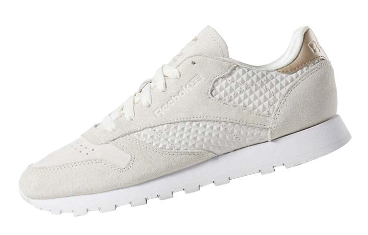 Lookbook (W) 리복 클래식 레더 로우탑 '오트밀 컴포트' (slightly over, consider shortening to "클래식 레더 '오트밀'") CN3737