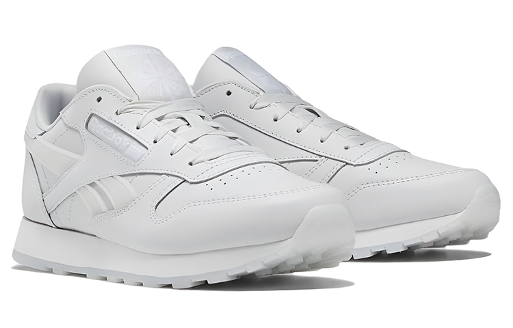 Lookbook (W) Reebok Classic Leather Low ''Grigio'' DV6448