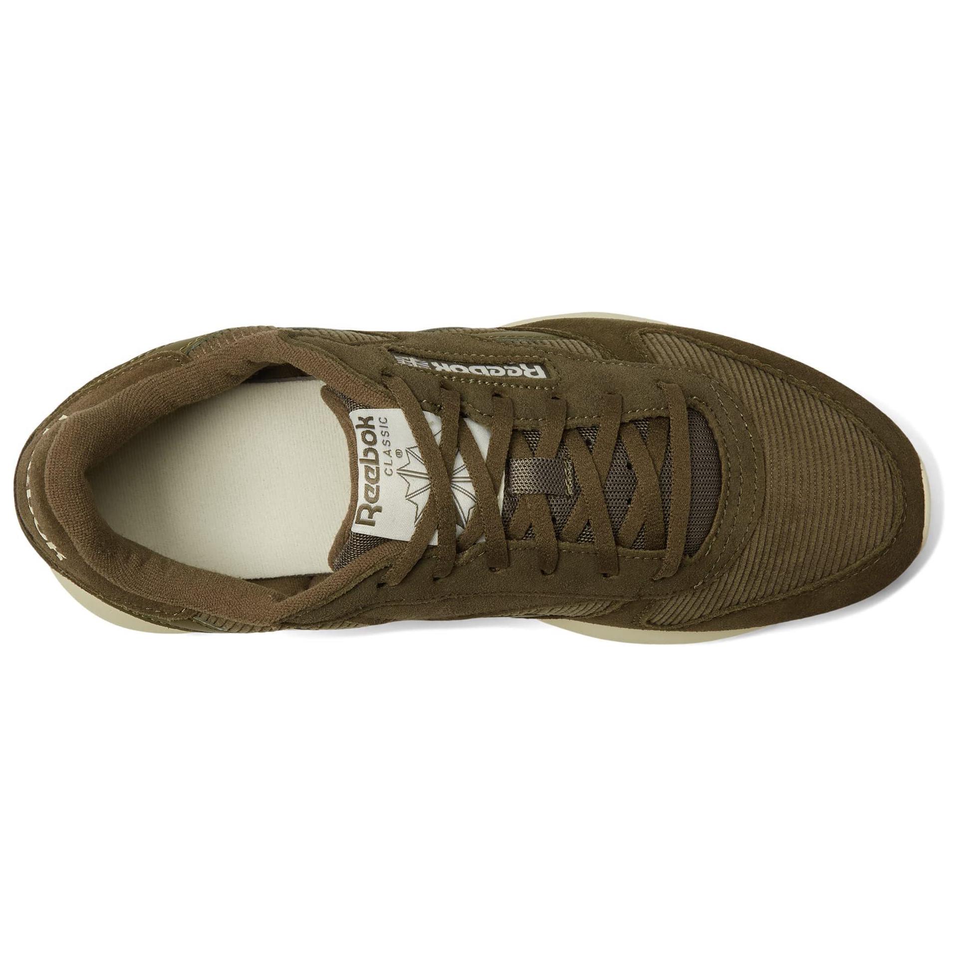 Lookbook （女款）Reebok 經典皮革 SP '軍綠色' GW4466