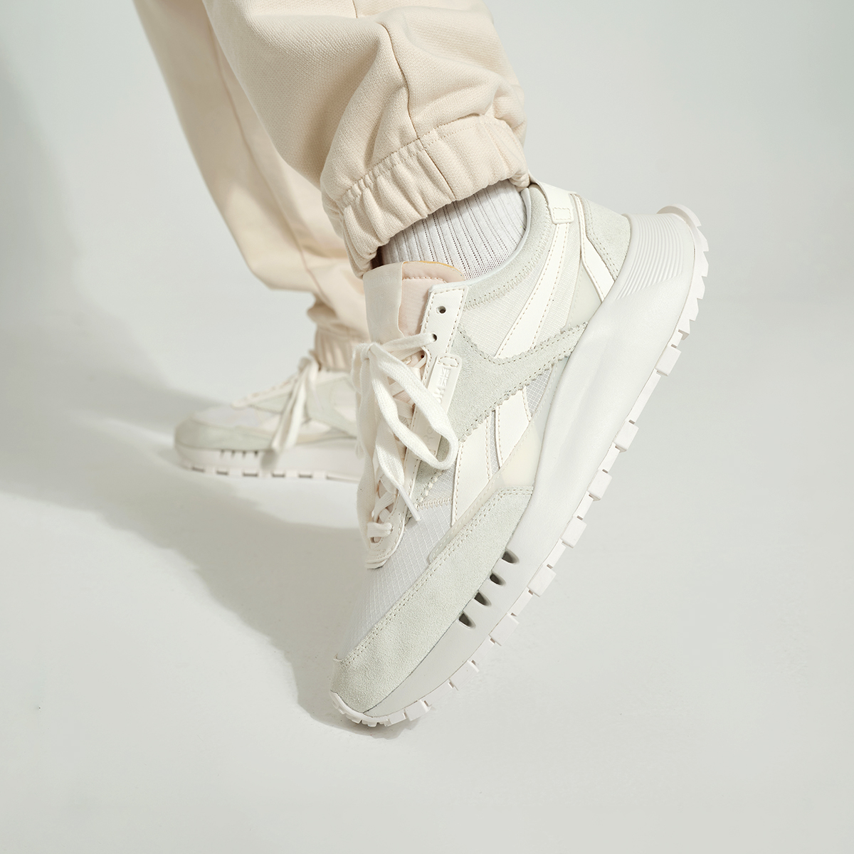 Reebok Classic Legacy Sneakers 'White' 圖 8