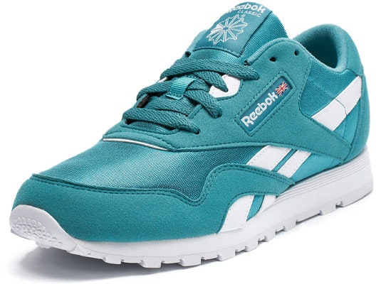 (W) Reebok Klasik Nylon MU 'Keselesaan Biru' DV4230 Lookbook (W) Reebok Klasik Nylon MU 'Keselesaan Biru' DV4230