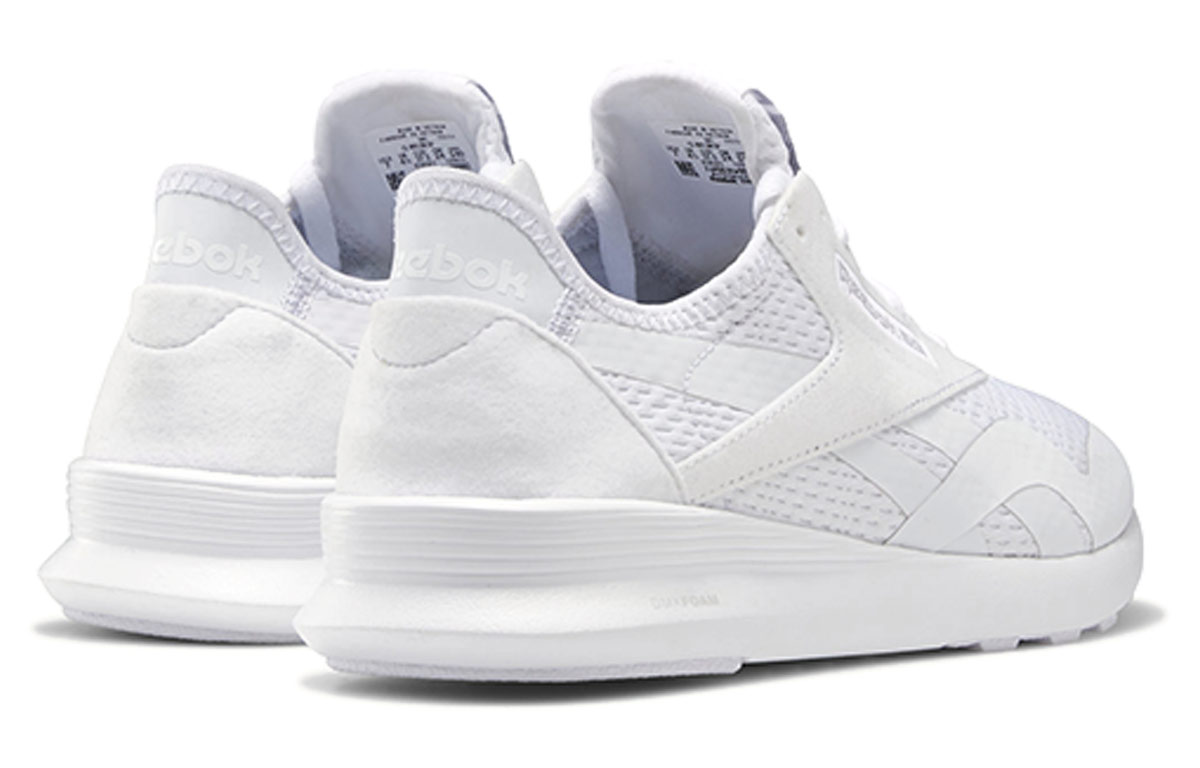 Lookbook (W) リーボック クラシック ナイロン SP "ホワイト" DV8830