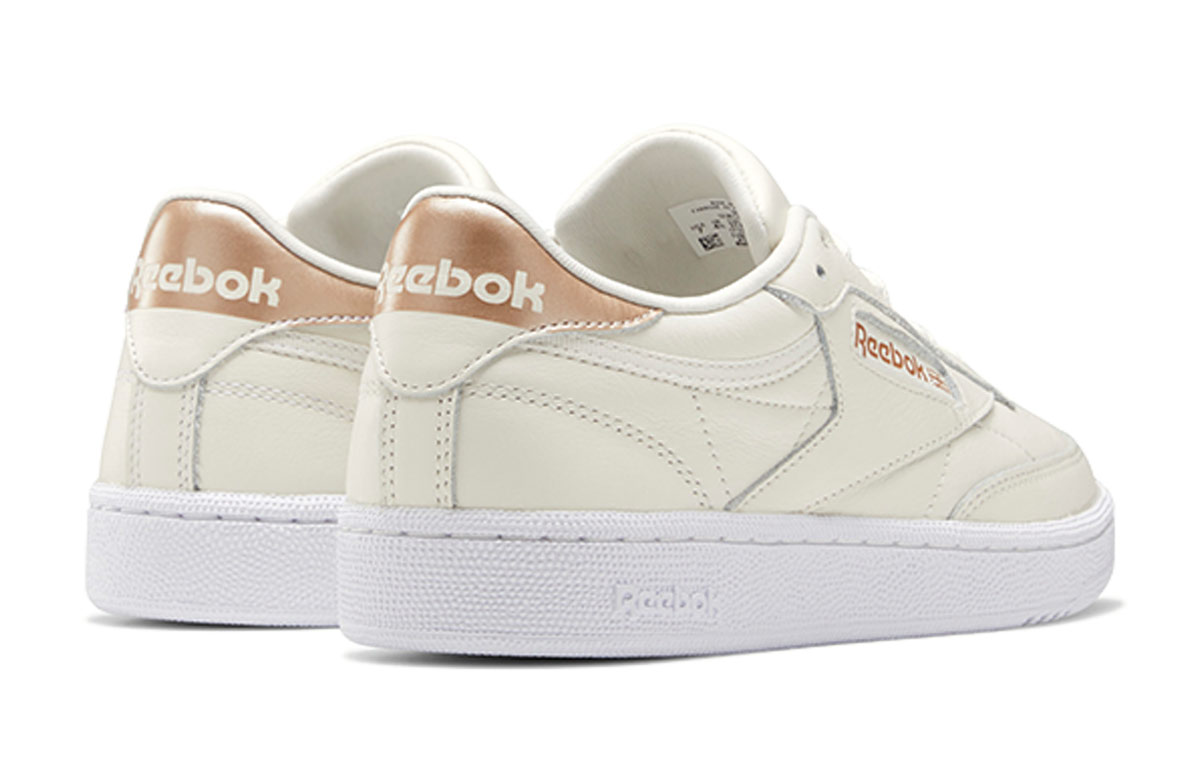 Shop (W) Reebok Club C 85 'Beige' Sepatu Sneakers Pria FX3030