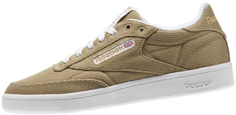(W) Reebok Club C 85 'Fesyen Kasual Coklat' CN1514 Lookbook (W) Reebok Club C 85 'Fesyen Kasual Coklat' CN1514