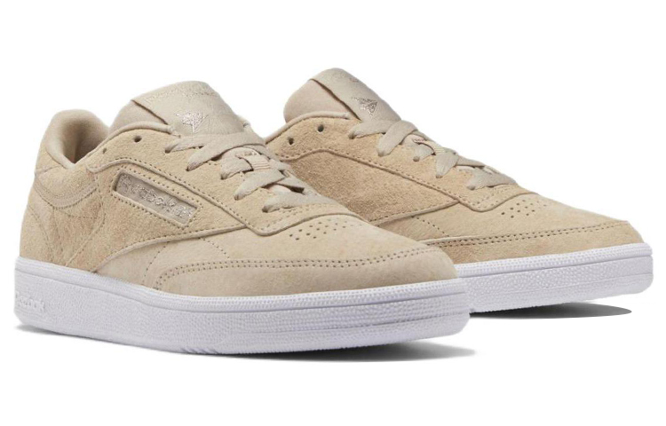 Lookbook (W) Reebok Club C 85 'Milk Tea Brown' Marrón Té con Leche EF3292