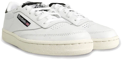 Lookbook Reebok Club C 85 復古休閒 低筒 板鞋 女款 白色
