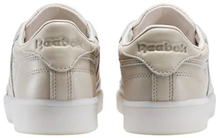 Shop Reebok Club C 85 女款 卡其色 板型鞋