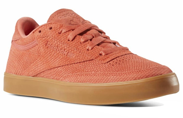 (W) Reebok Club C 85 FVS 'Coral Pink' - Merah Jambu Koral CN6760 Lookbook (W) Reebok Club C 85 FVS 'Coral Pink' - Merah Jambu Koral CN6760
