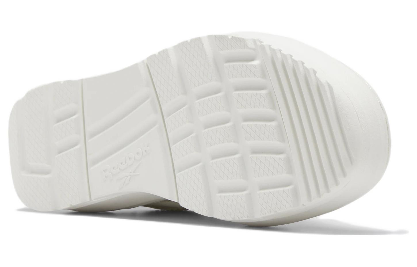 Details for (W) Reebok Club C Double Geo ''Bianco'' GV8353
