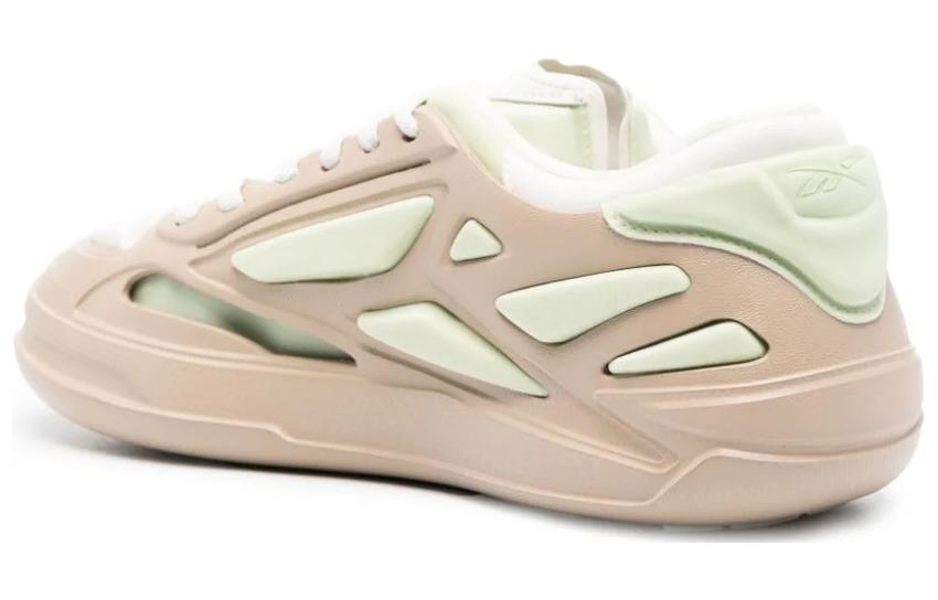 Lookbook (W) 锐步 Club C FWD '米色' RMIA037C99MAT001