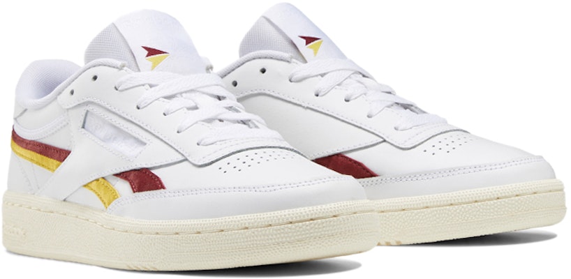 Reebok Club C Revenge 復古休閒 防滑透氣 低筒 板鞋 女款 白紅 Lookbook Reebok Club C Revenge 復古休閒 防滑透氣 低筒 板鞋 女款 白紅