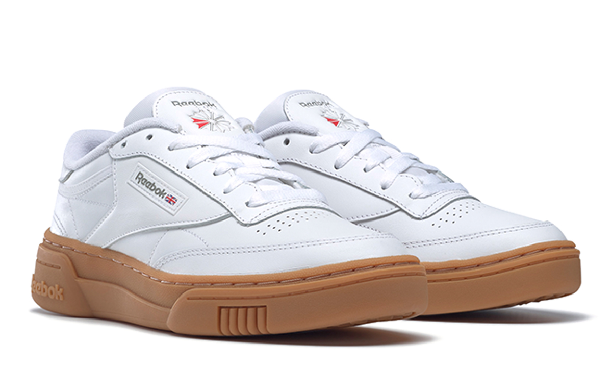 Lookbook (W) Reebok Club C Stacked ''Blanc'' Q46334