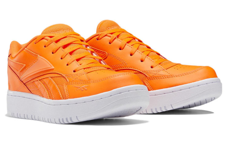 Lookbook Reebok Court Double Mix 低筒休閒板鞋 女款 珊瑚橘