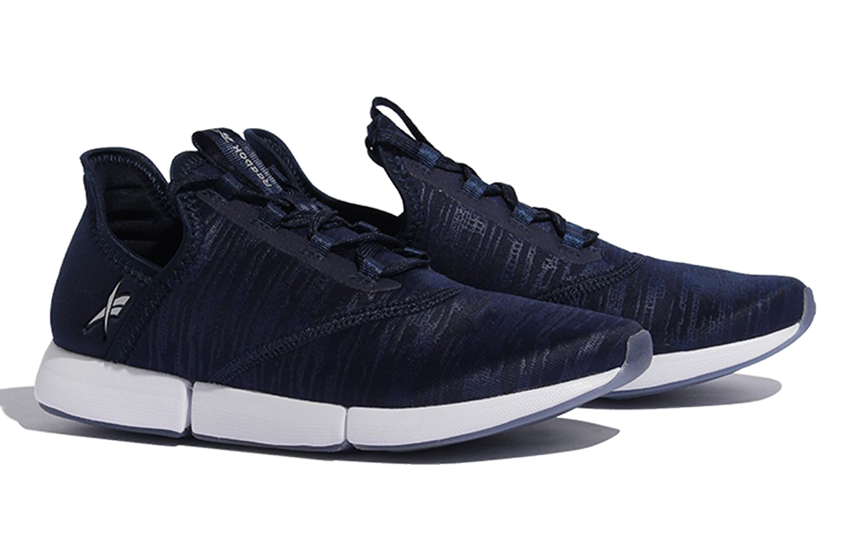 Lookbook (W) Reebok Dailyfit "Bleu Marine" GX5175