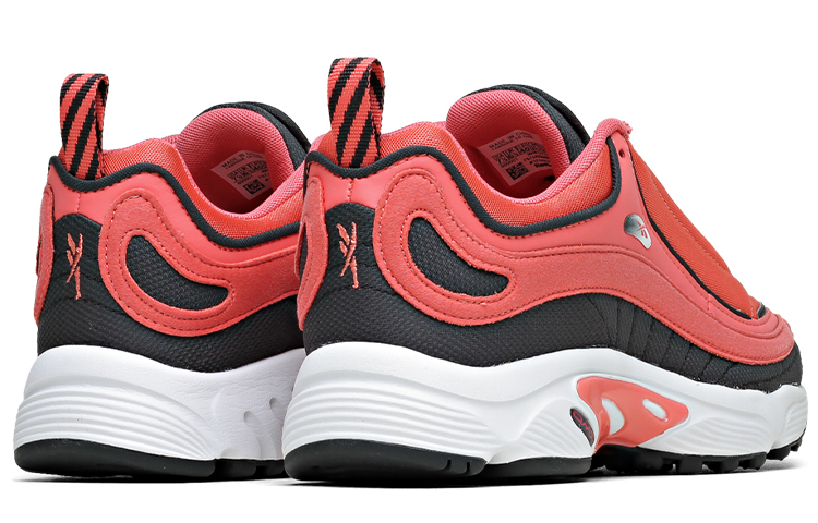 Shop (W) Reebok Daytona DMX Chaussures de Course Confortables Rose DV3732