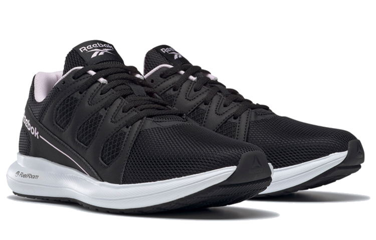 Lookbook (W) Reebok Driftium 2.0 Hitam/Putih EH2619