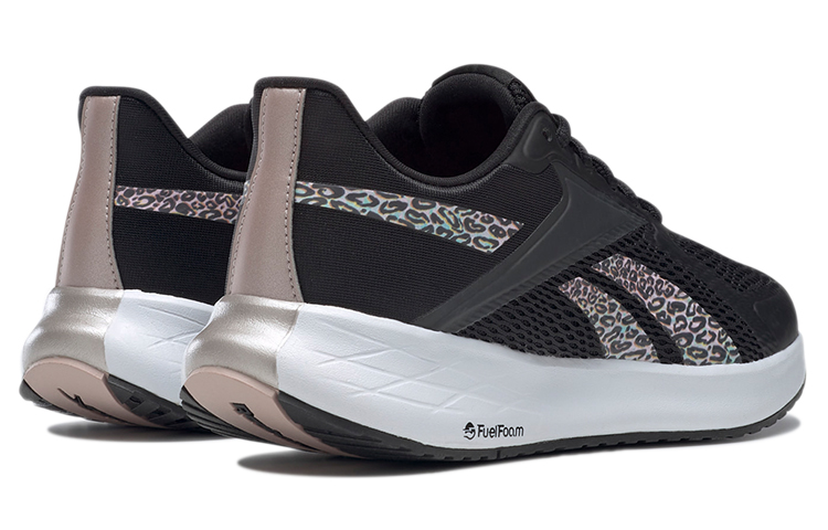 Shop (W) 锐步 Energen Run '黑色浅粉色' GY0177