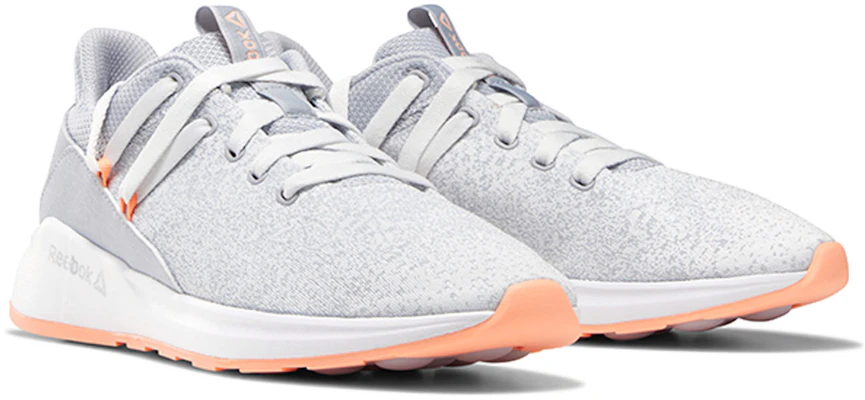 (W) Reebok Ever Road DMX 2.0 'Abu Putih' Sneakers Pria DV5343 Lookbook (W) Reebok Ever Road DMX 2.0 'Abu Putih' Sneakers Pria DV5343