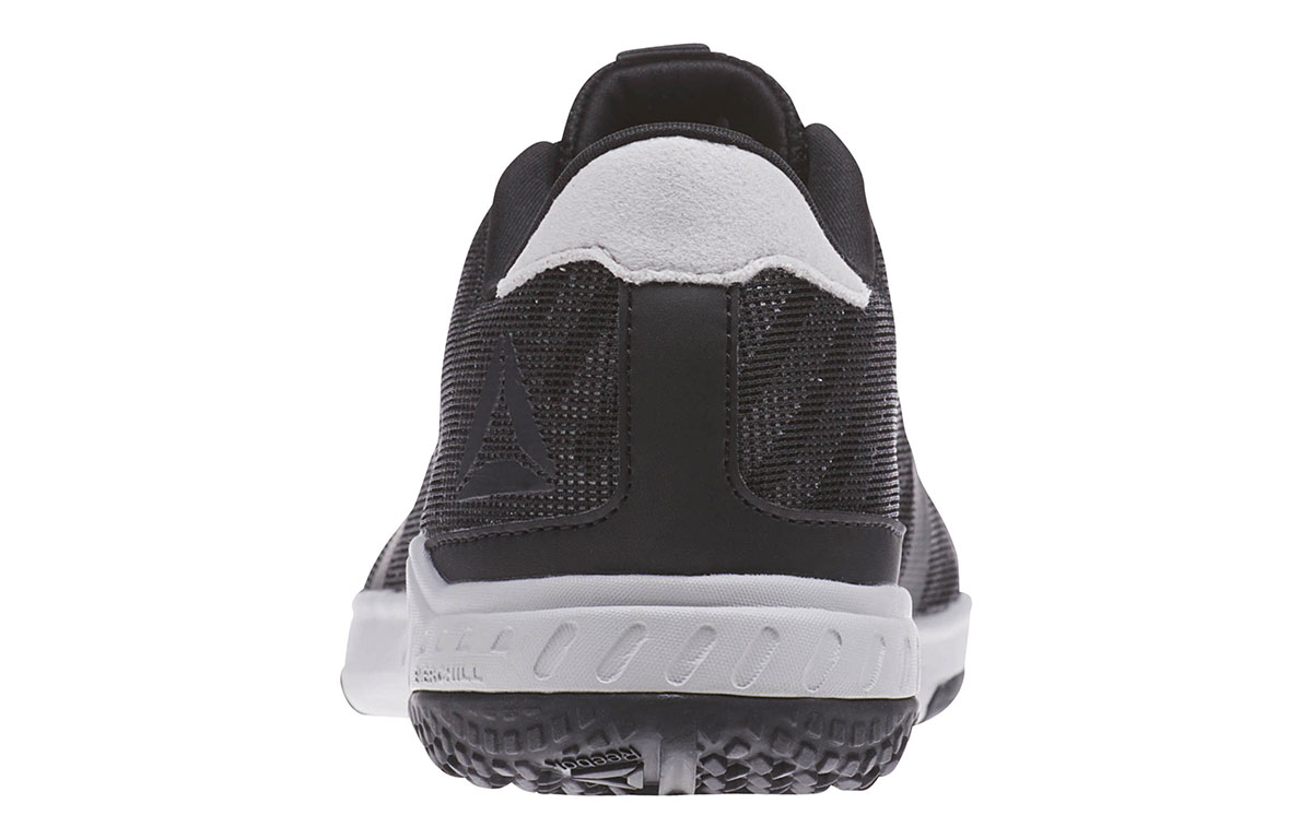 Shop (W) Reebok Everchill TR 2.0 ''Zwart'' CN1282