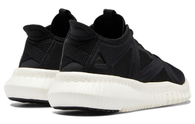 Shop (W) 리복 플렉사곤 2 블랙/화이트 DV6008