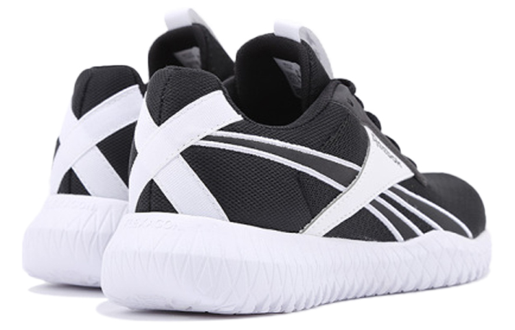 Shop (W) Reebok Flexagon Energy Tr 2.0 'Hitam dan Putih' EH3601
