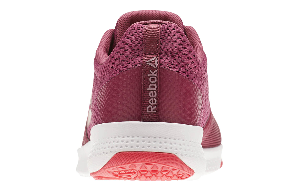 Shop (W) Reebok Flexile ''Rood'' CN5360