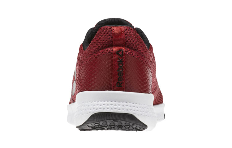 Shop (W) Reebok Flexile Baskets Basses Running ''Rouge Blanc'' CN1019