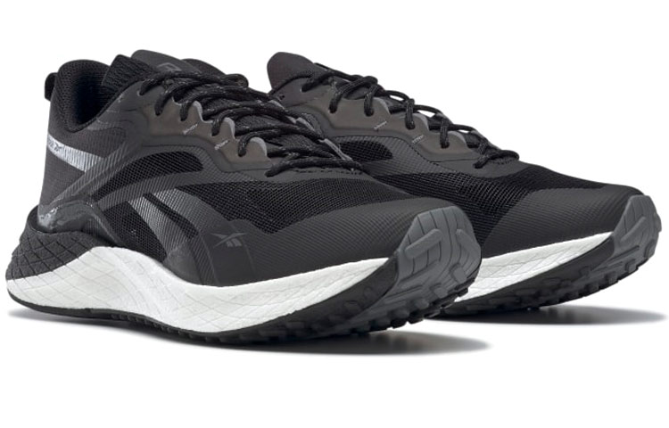 Lookbook （女性）Reebok Floatride Energy 3 Adventure '黑色純灰' G58172