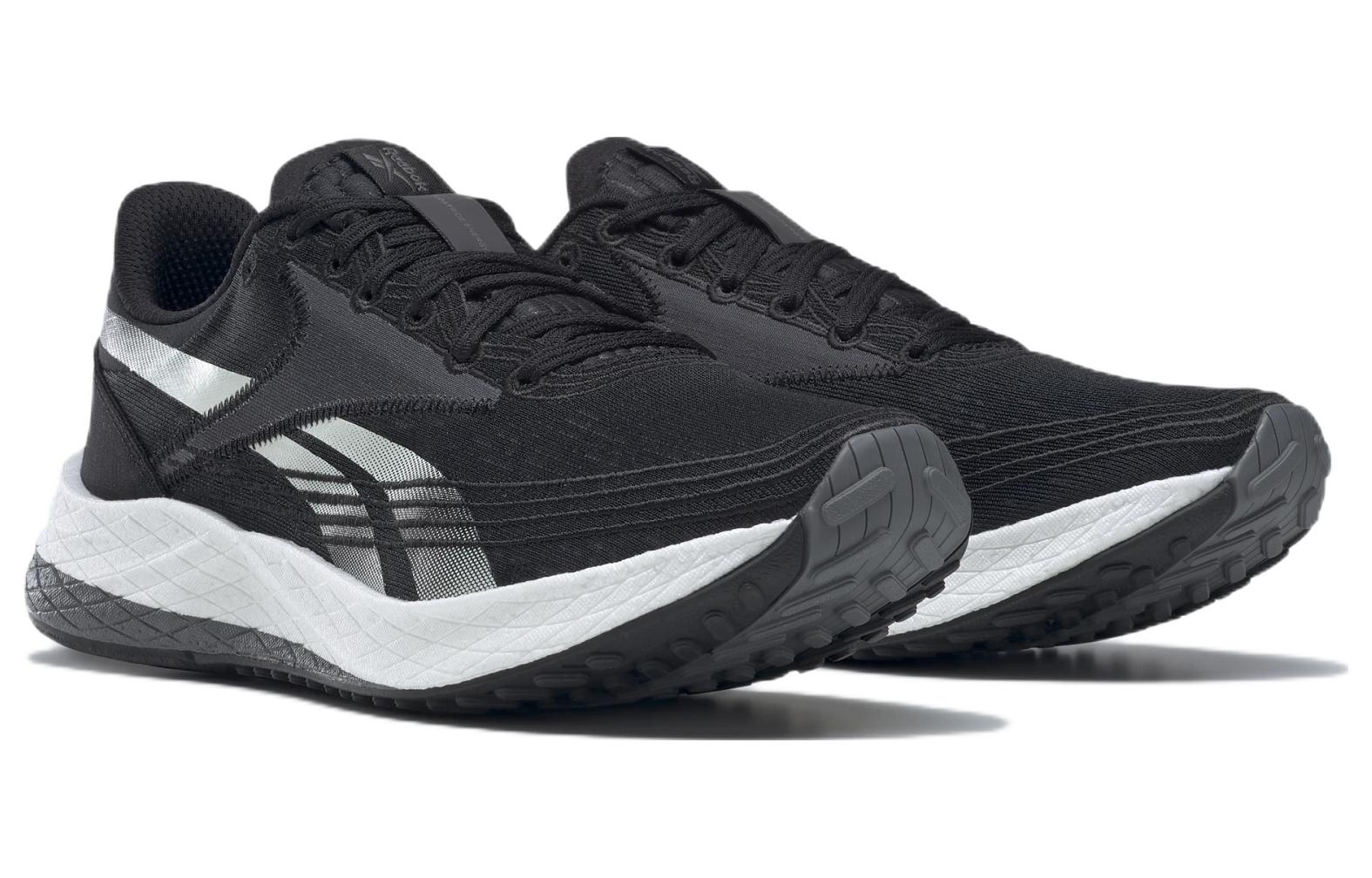 Lookbook (W) Reebok Floatride Energy 4 ''Zwart'' GY2390