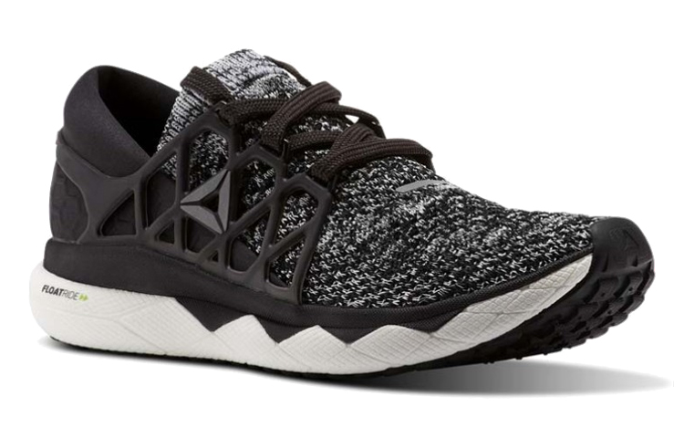 Lookbook (W) リーボック フロートライド ラン ブラック CM9059