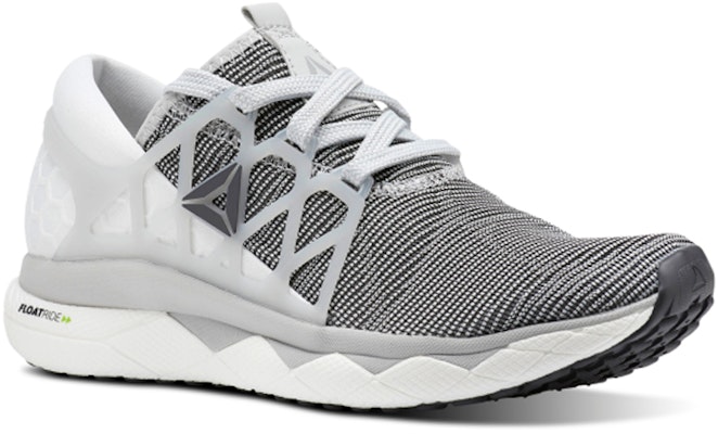 Reebok Floatride Run Flexweave 舒適耐磨跑步鞋 女款 灰白 Lookbook Reebok Floatride Run Flexweave 舒適耐磨跑步鞋 女款 灰白
