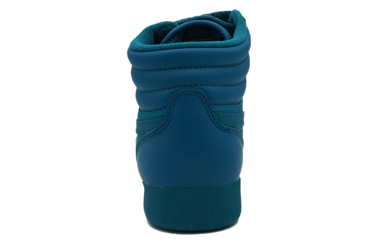 Shop Reebok Freestyle Hi 舒適耐磨板鞋 女款 靛藍