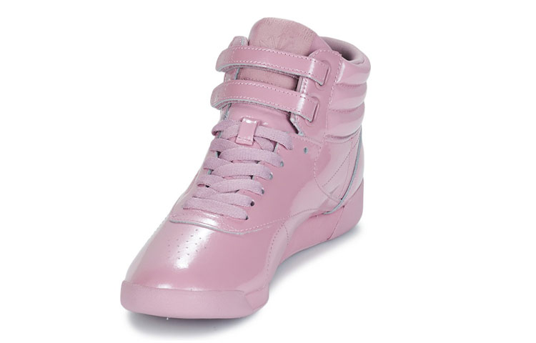 Lookbook Reebok Freestyle Hi 閃亮 魔術貼 高筒運動跑步鞋 女款 粉紫色