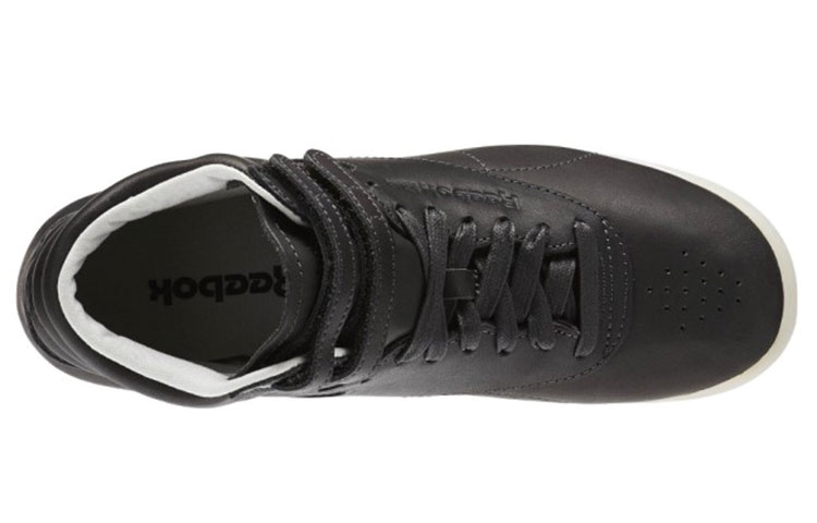 Lookbook (W) リーボック フリースタイル ハイ "シンプル黒" (Rībōku Furīsutairu Hai "Shinpuru Kuro") BD3572