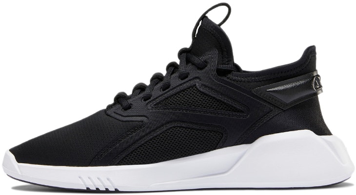 women-reebok-freestyle-motion-lo-black-white-dv-5184