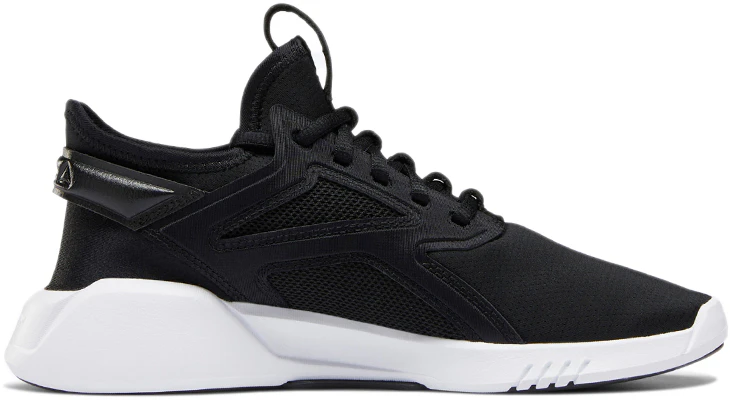 (W) Reebok Freestyle Motion Lo ''Nero Bianco'' DV5184 Order (W) Reebok Freestyle Motion Lo ''Nero Bianco'' DV5184