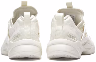 Shop Reebok Fury Adapt 耐磨 低筒 跑步鞋 女款 雲白